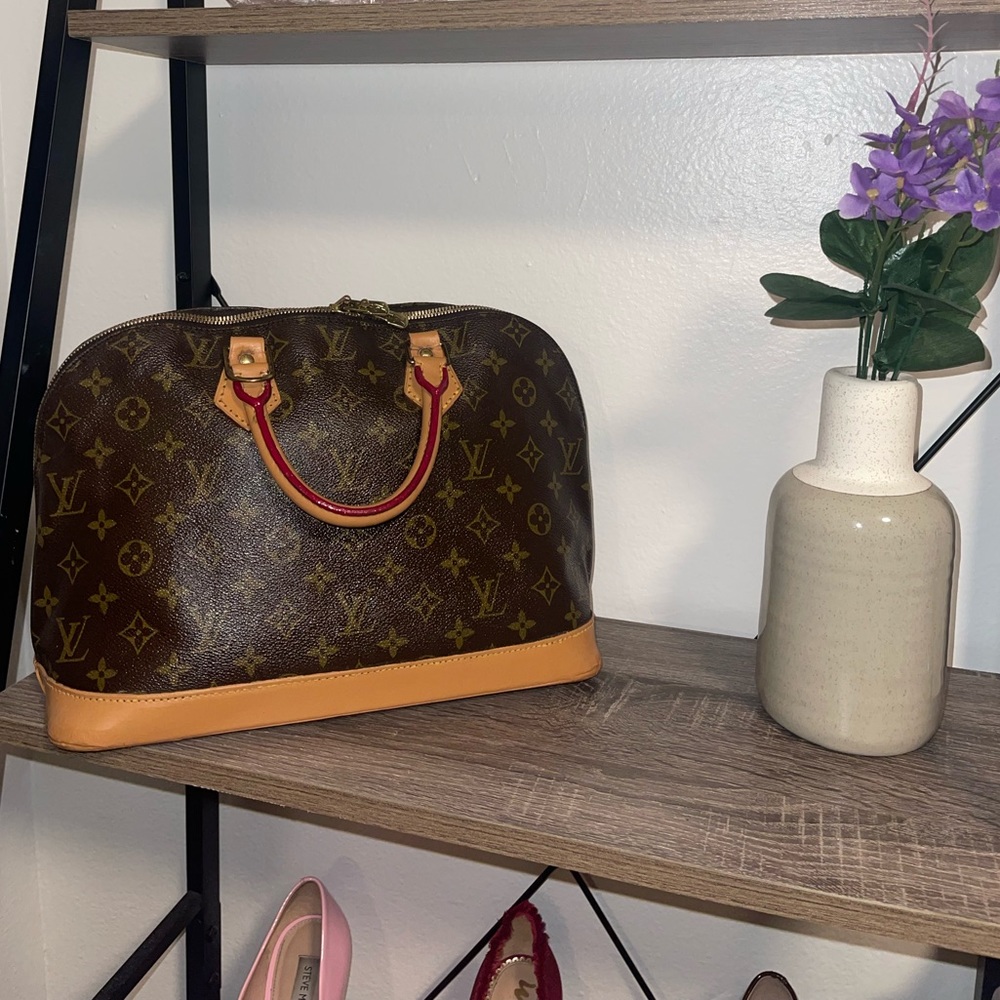 LOUIS VUITTON ALMA PM AUTHENTIC